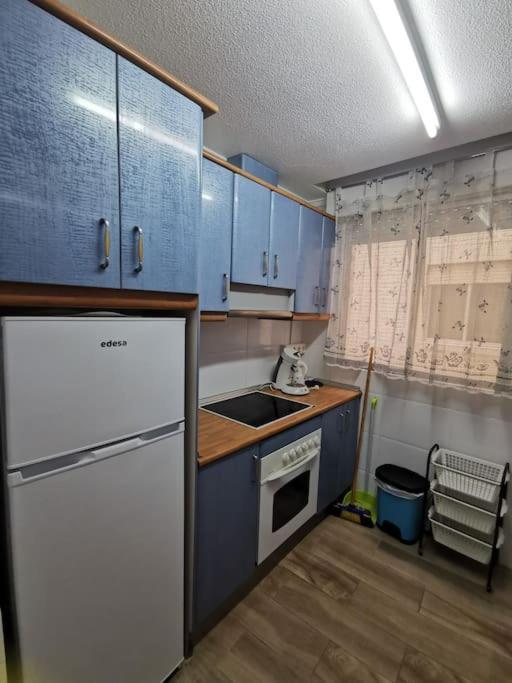 Primera Linea Playa Del Cura Con Piscina Торевиеха Екстериор снимка