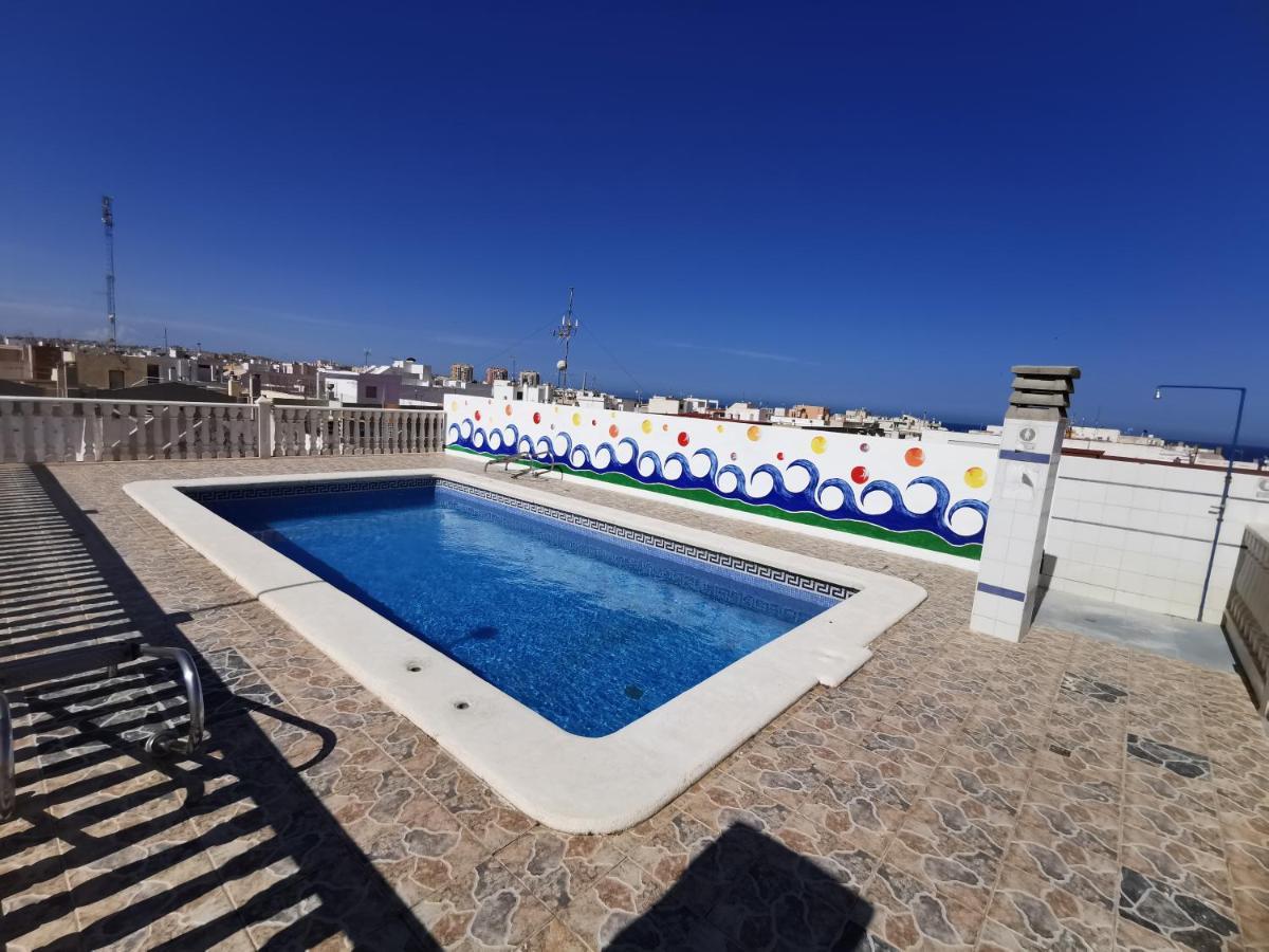 Primera Linea Playa Del Cura Con Piscina Торевиеха Екстериор снимка